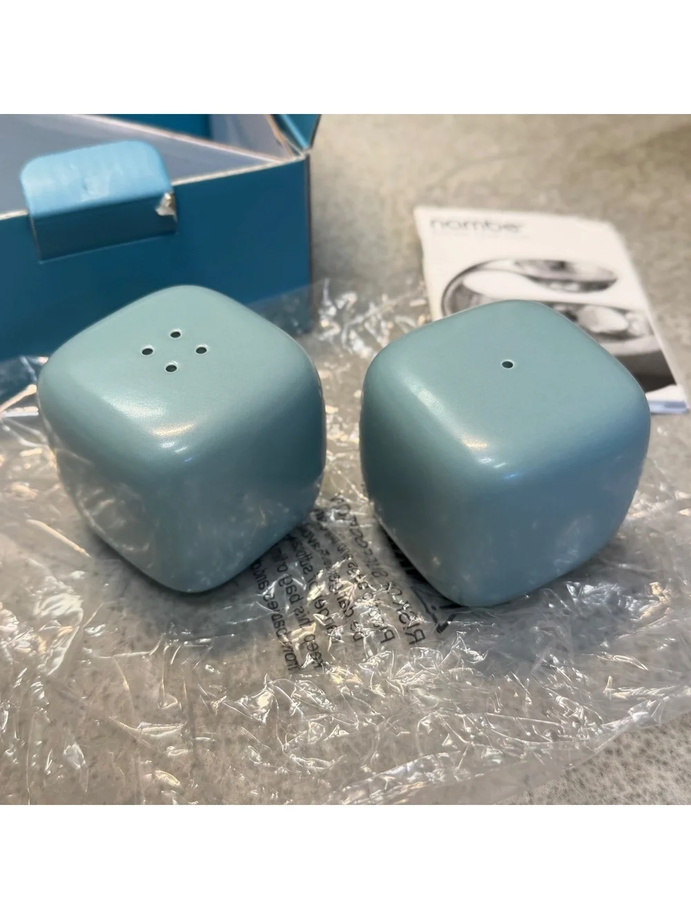 Nambe Pop Salt & Pepper Shakers Ocean Blue 2.5